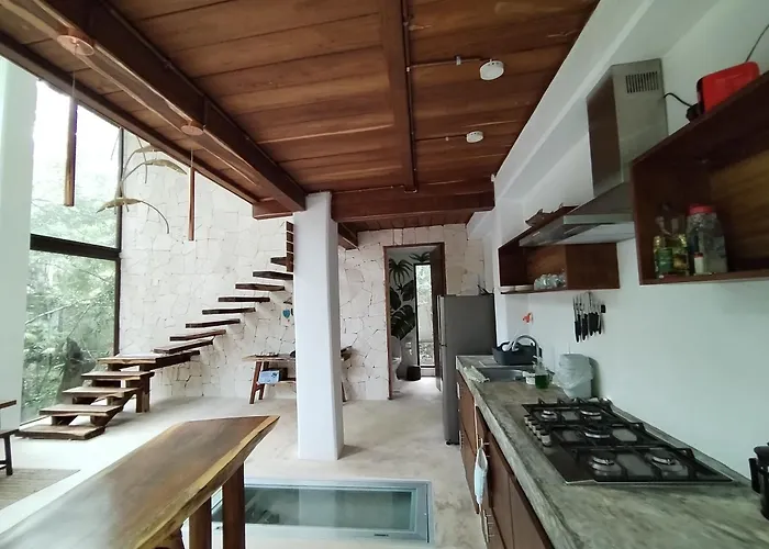 Saasil Kaax Lodge *
