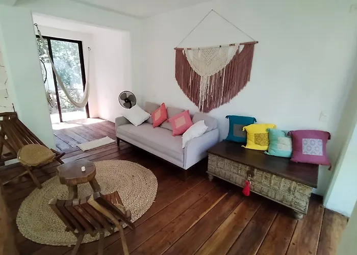 Lodge Saasil Kaax