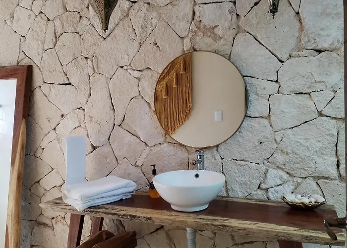 Saasil Kaax Lodge *