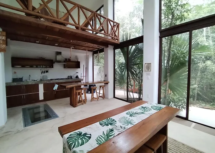 Lodge Saasil Kaax